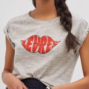 Maeve by Anthropologie Medium Leuvres Scoop Neck Gray Red Graphics Tee